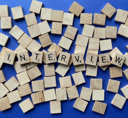 Nie mehr allein dank KI? Wie Deadbots bei Trauernden wirken